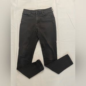 Black Skinny Jeans